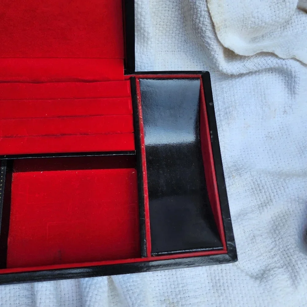 Shields Mens Vintage Jewelry box‎
